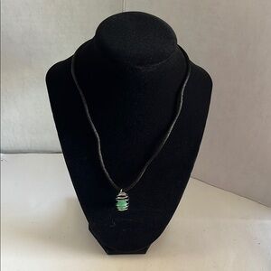Green aventurine and Black Minimalist Necklace with Dainty Pendant